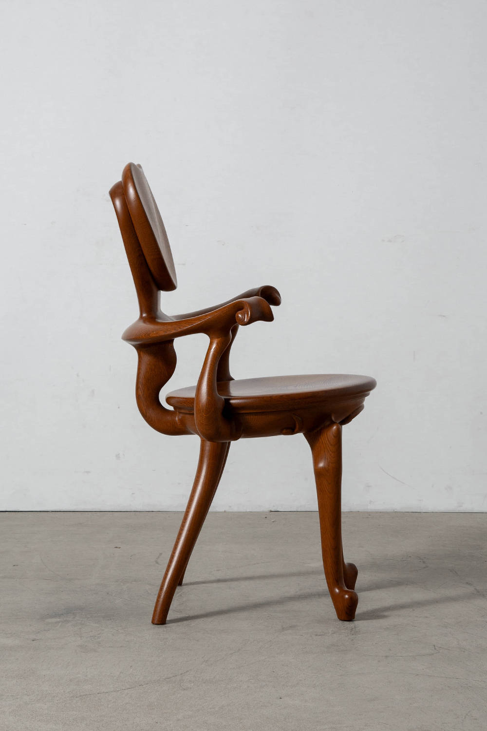 Calvet Arm Chair by Antoni Gaudí for BD Barcelona in Oak