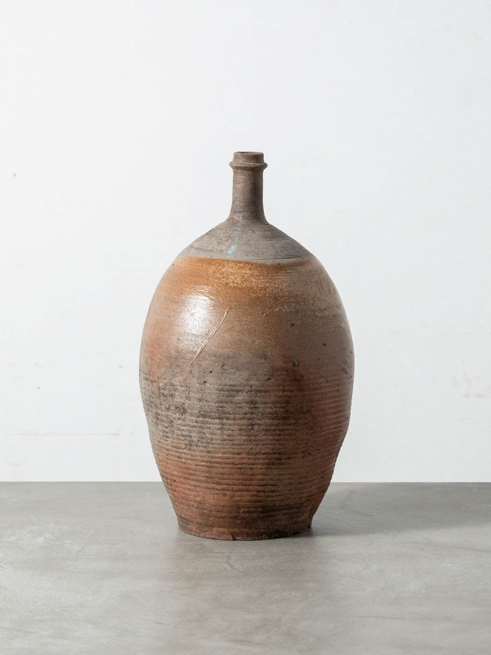 Flower Vase in Ceramic