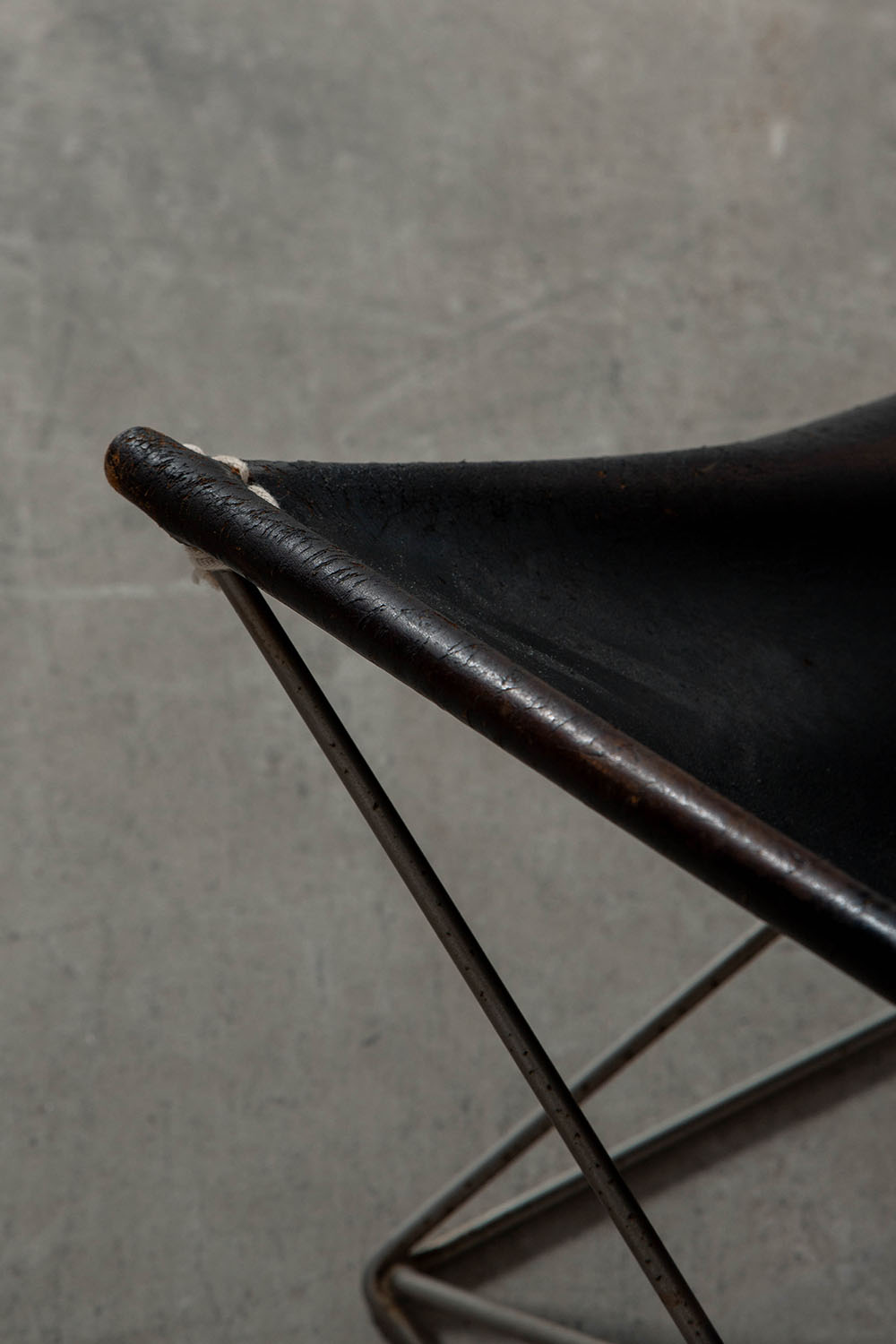 Butterfly F675 Lounge Chair by Pierre Paulin for Artifort in Leather and Steel