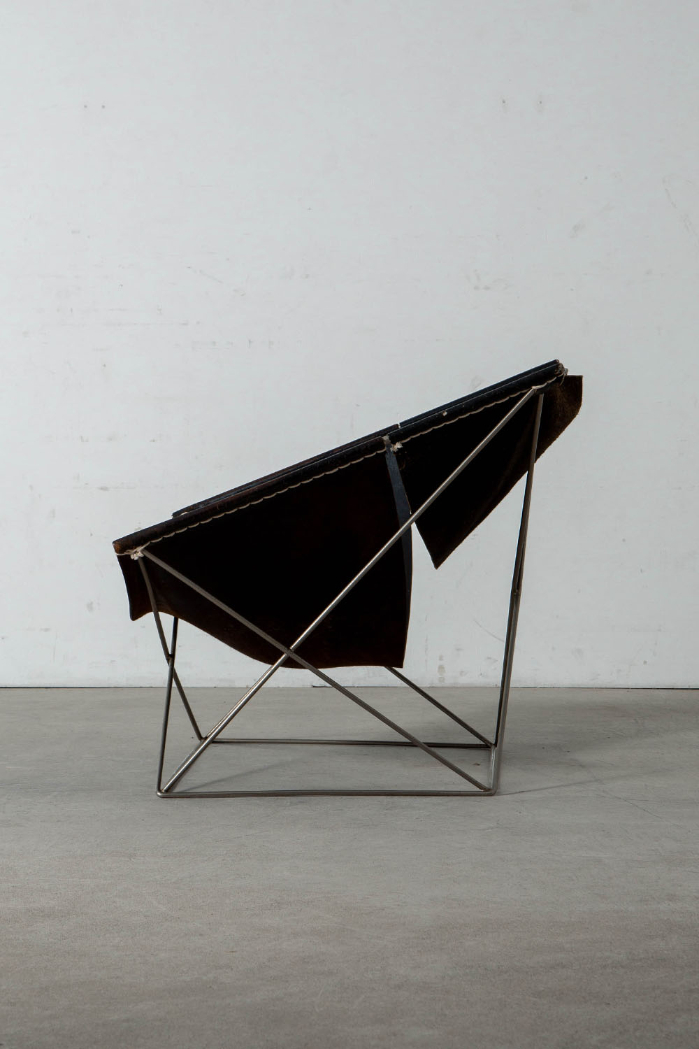 Butterfly F675 Lounge Chair by Pierre Paulin for Artifort in Leather and Steel