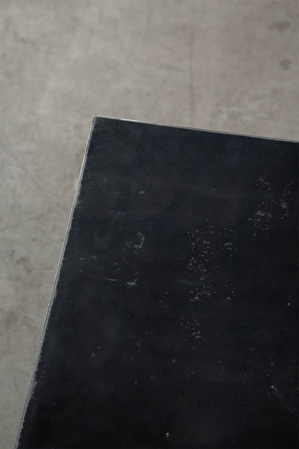 pinstripe,side table,サイドテーブル,soho house,Domhnall Nolan,Makino Arushi Design,漆,Art,アート,stoop,topso,清澄白河,Interior Design,ヴィンテージ,家具,雑貨,インテリア,店舗什器,設計,インテリアデザイン,内装,什器,店舗設計,ギャラリー,デザイナーズ家具,ショールーム