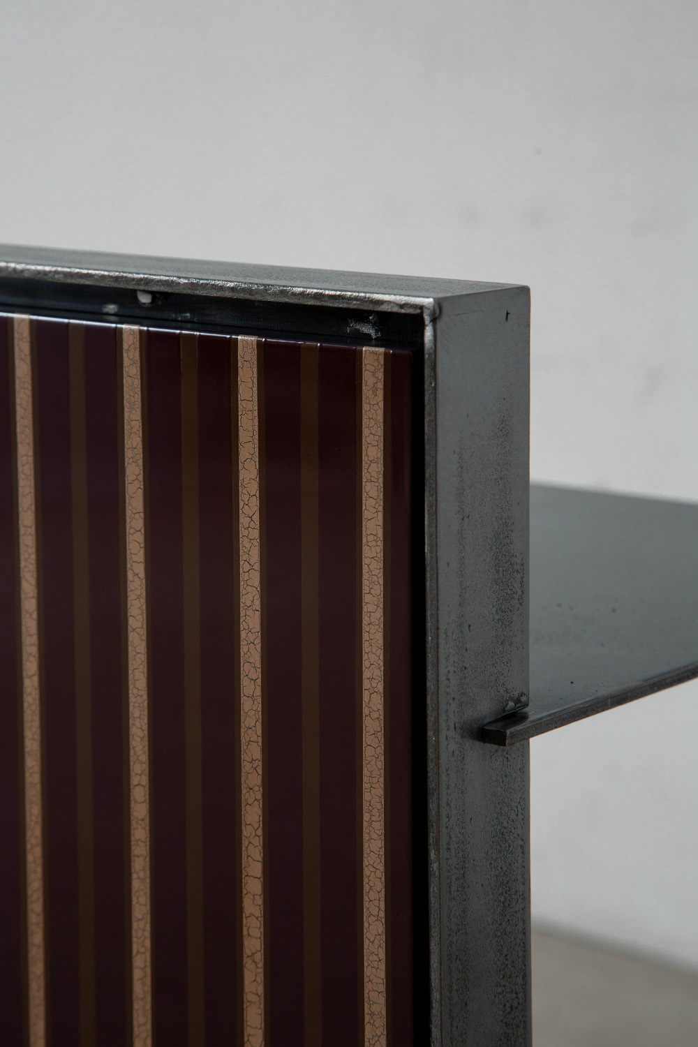 pinstripe,side table,サイドテーブル,soho house,Domhnall Nolan,Makino Arushi Design,漆,Art,アート,stoop,topso,清澄白河,Interior Design,ヴィンテージ,家具,雑貨,インテリア,店舗什器,設計,インテリアデザイン,内装,什器,店舗設計,ギャラリー,デザイナーズ家具,ショールーム