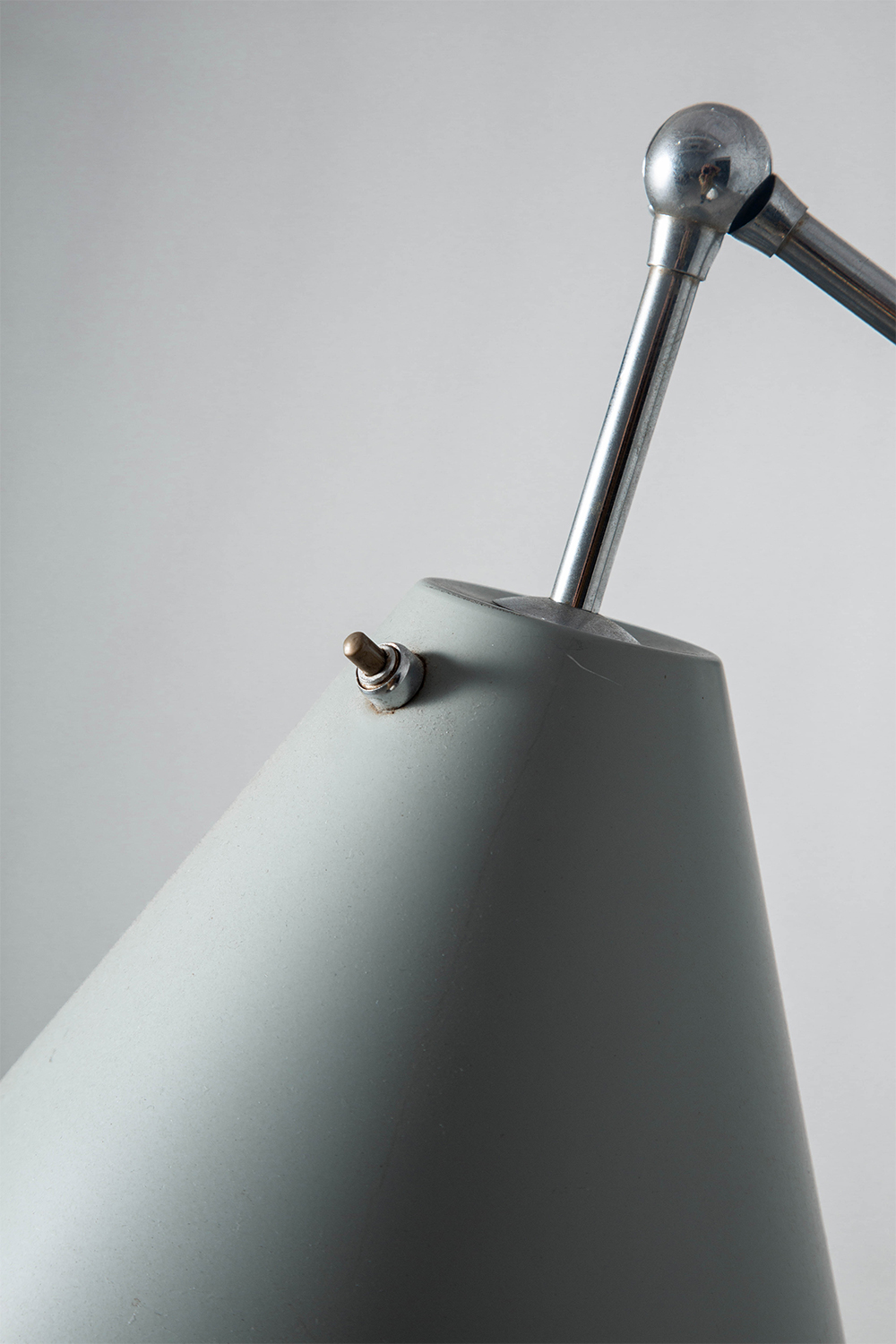 Triennale Floor Lamp by Angelo Lelii for Arredoluce in Chrome and Aluminum