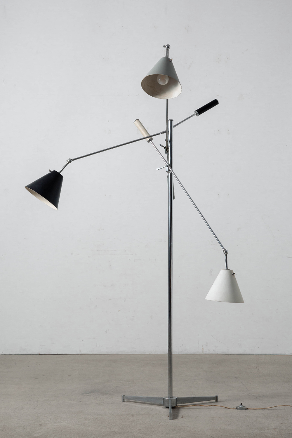 Triennale Floor Lamp by Angelo Lelii for Arredoluce in Chrome and Aluminum