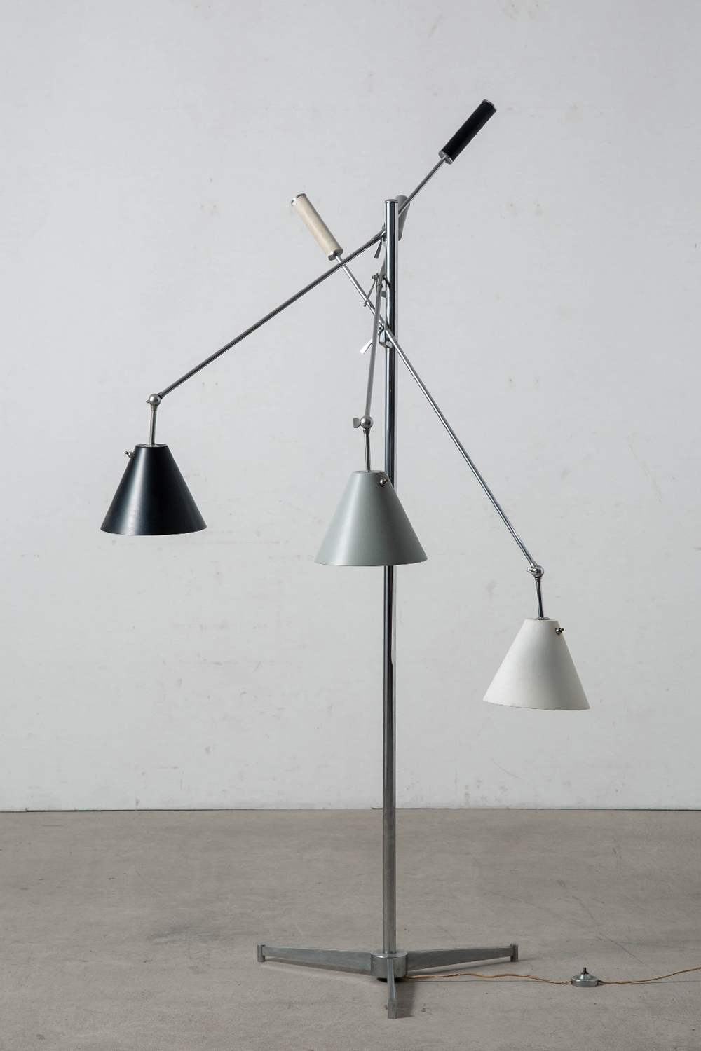 Triennale Floor Lamp by Angelo Lelii for Arredoluce in Chrome and Aluminum