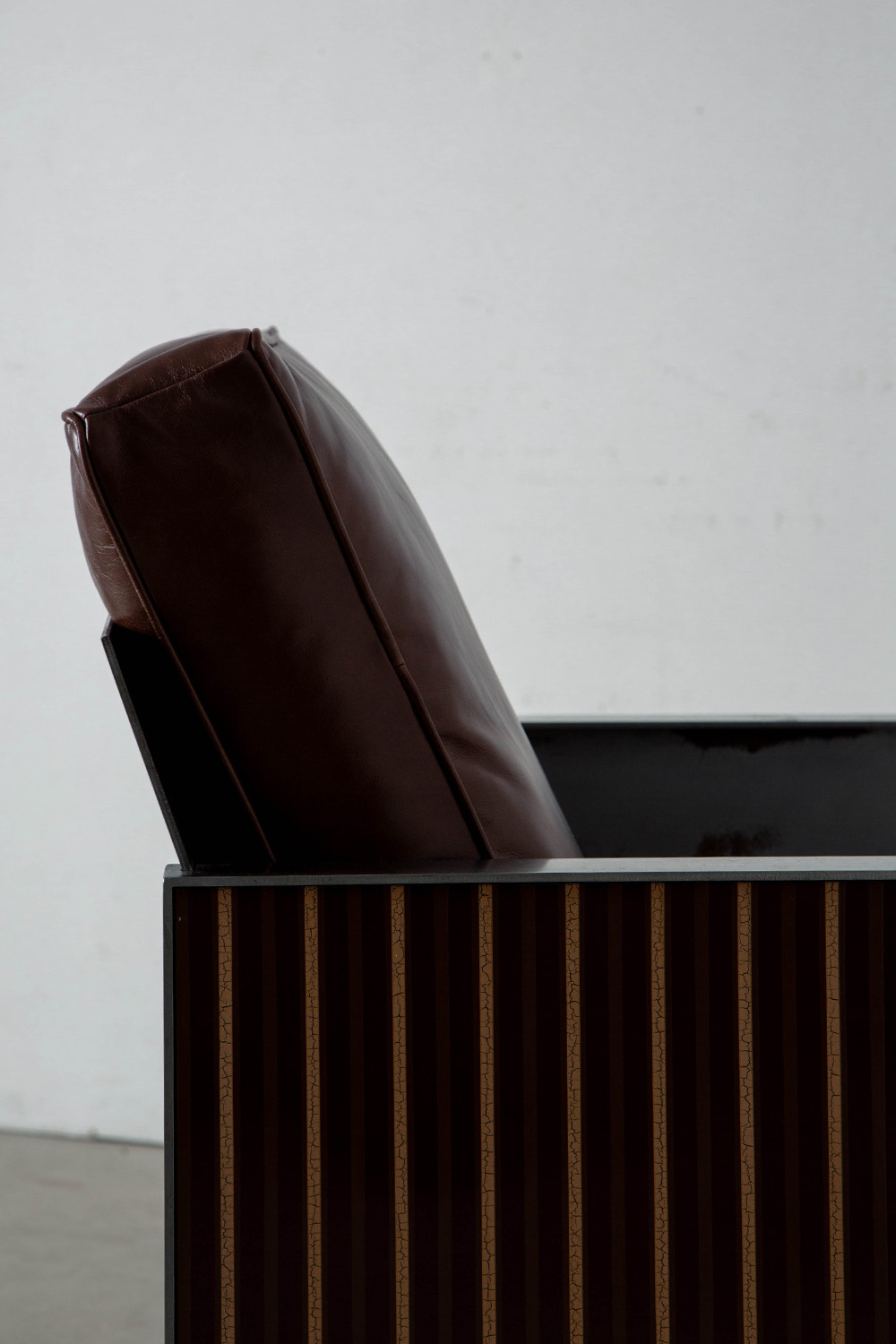 Lounge chair,chair,ラウンジチェア,チェア,pinstripe,soho house,Domhnall Nolan,Makino Arushi Design,漆,Art,アート,stoop,topso,清澄白河,Interior Design,ヴィンテージ,家具,雑貨,インテリア,店舗什器,設計,インテリアデザイン,内装,什器,店舗設計,ギャラリー,デザイナーズ家具,ショールーム