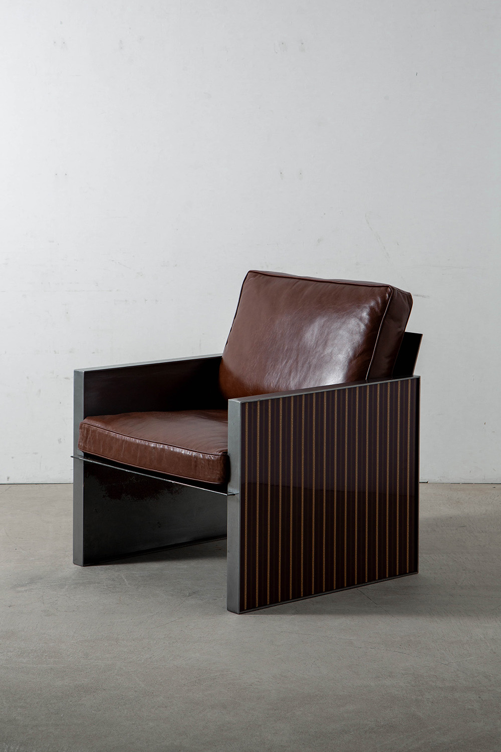 Lounge chair,chair,ラウンジチェア,チェア,pinstripe,soho house,Domhnall Nolan,Makino Arushi Design,漆,Art,アート,stoop,topso,清澄白河,Interior Design,ヴィンテージ,家具,雑貨,インテリア,店舗什器,設計,インテリアデザイン,内装,什器,店舗設計,ギャラリー,デザイナーズ家具,ショールーム