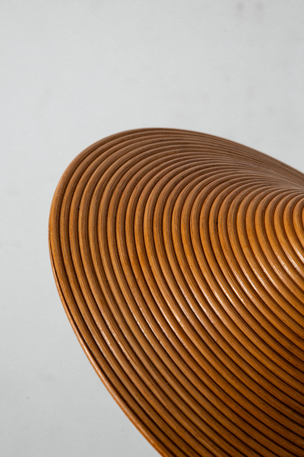 Floor Lamp in Rattan and Brass