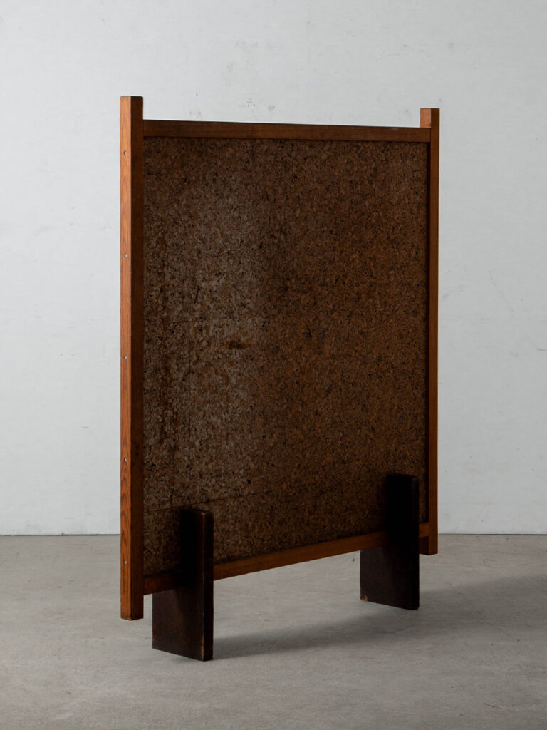 Screen in Wood and Cork