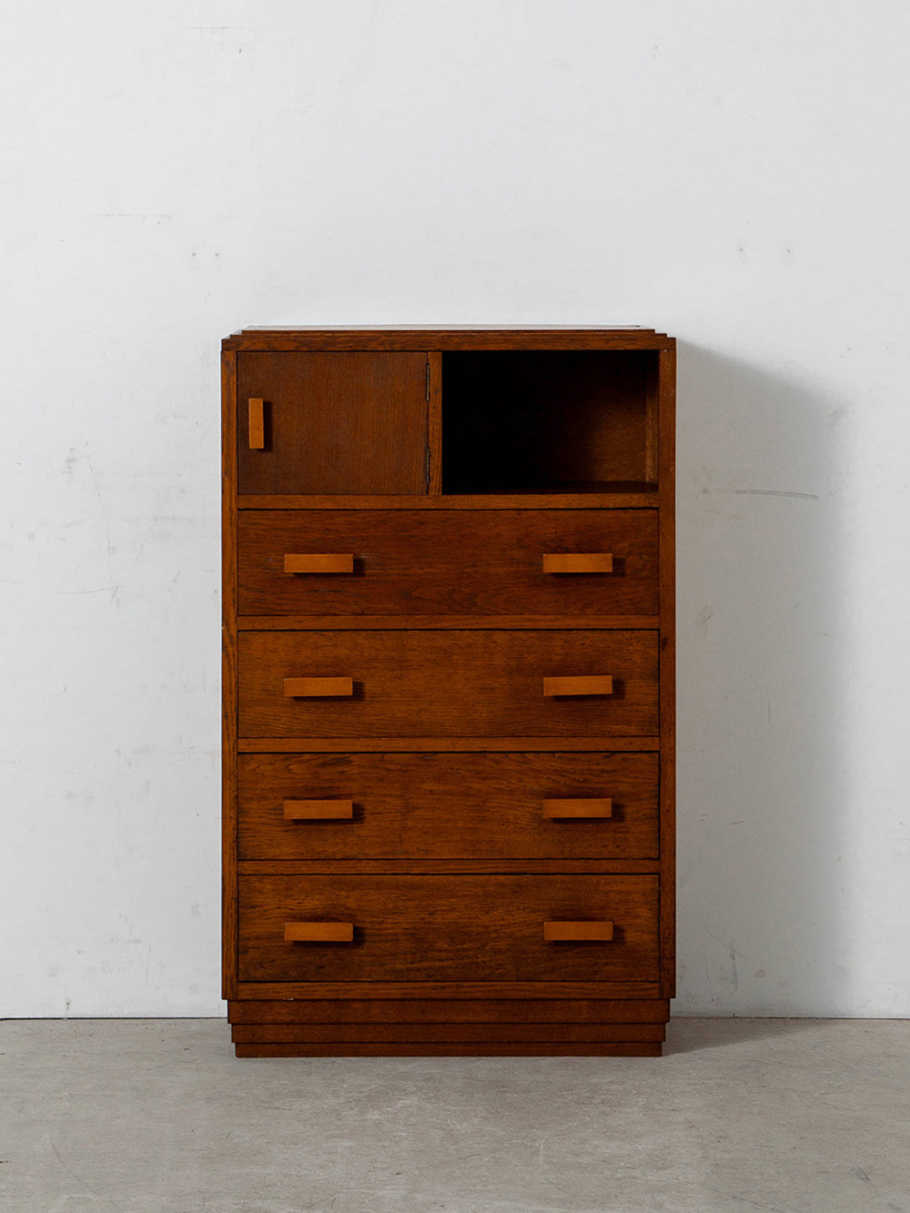 Cabinet in Wood