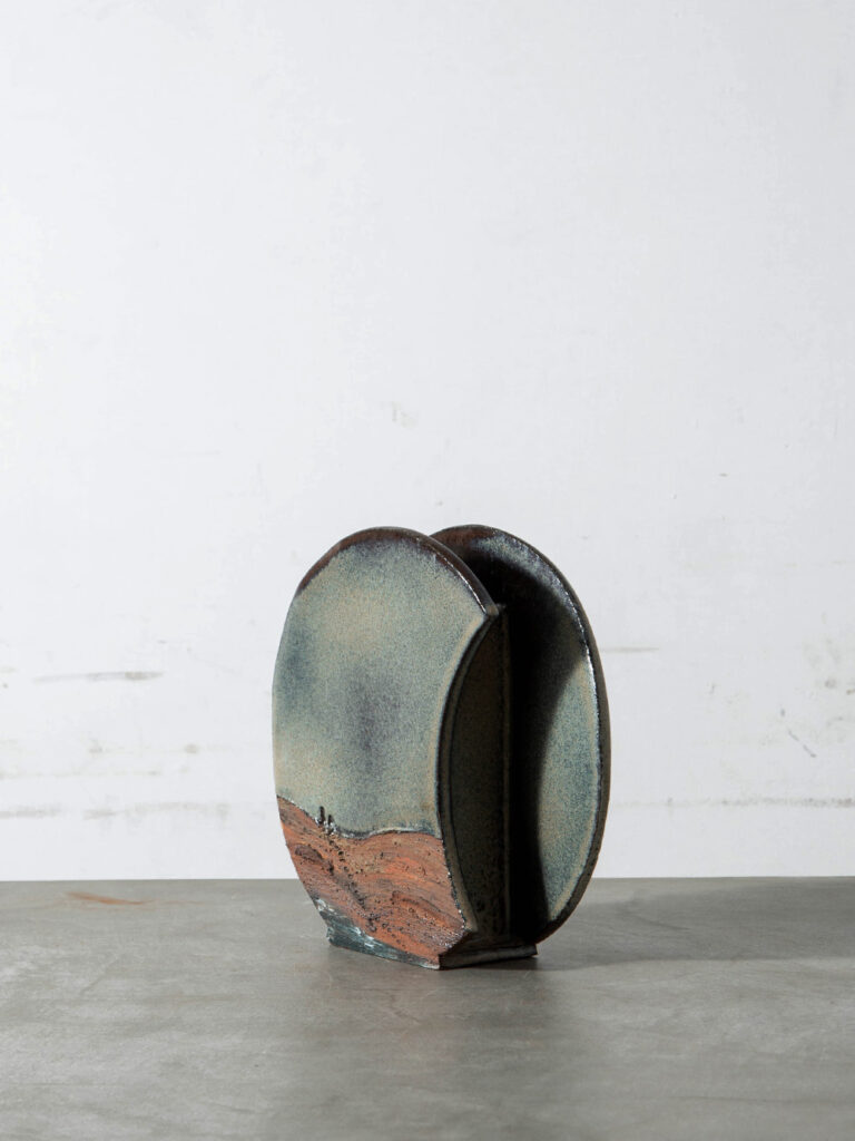 Flower Vase in Ceramic