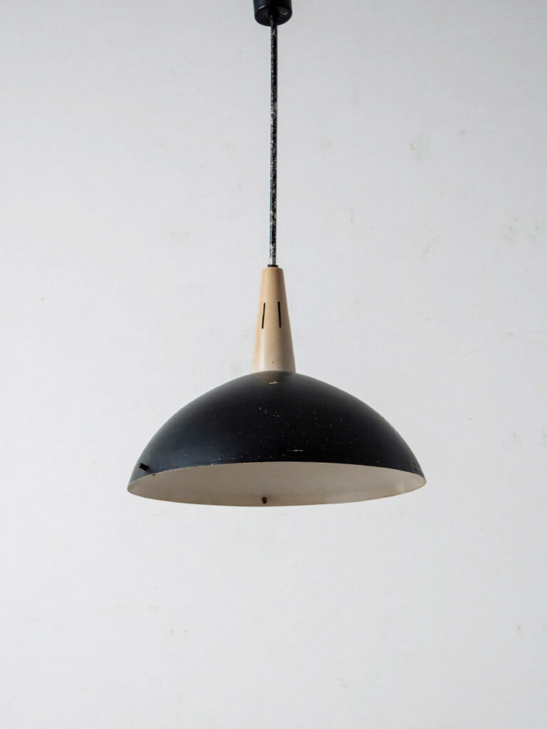 Pendant Lamp in Metal