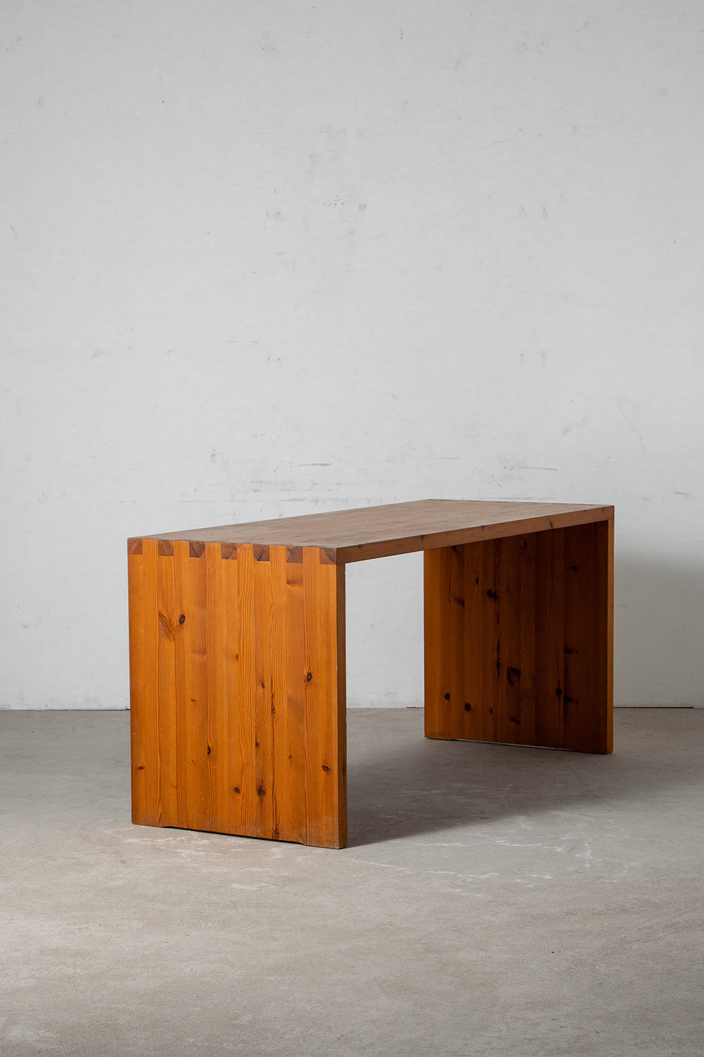 Dining Table in Wood