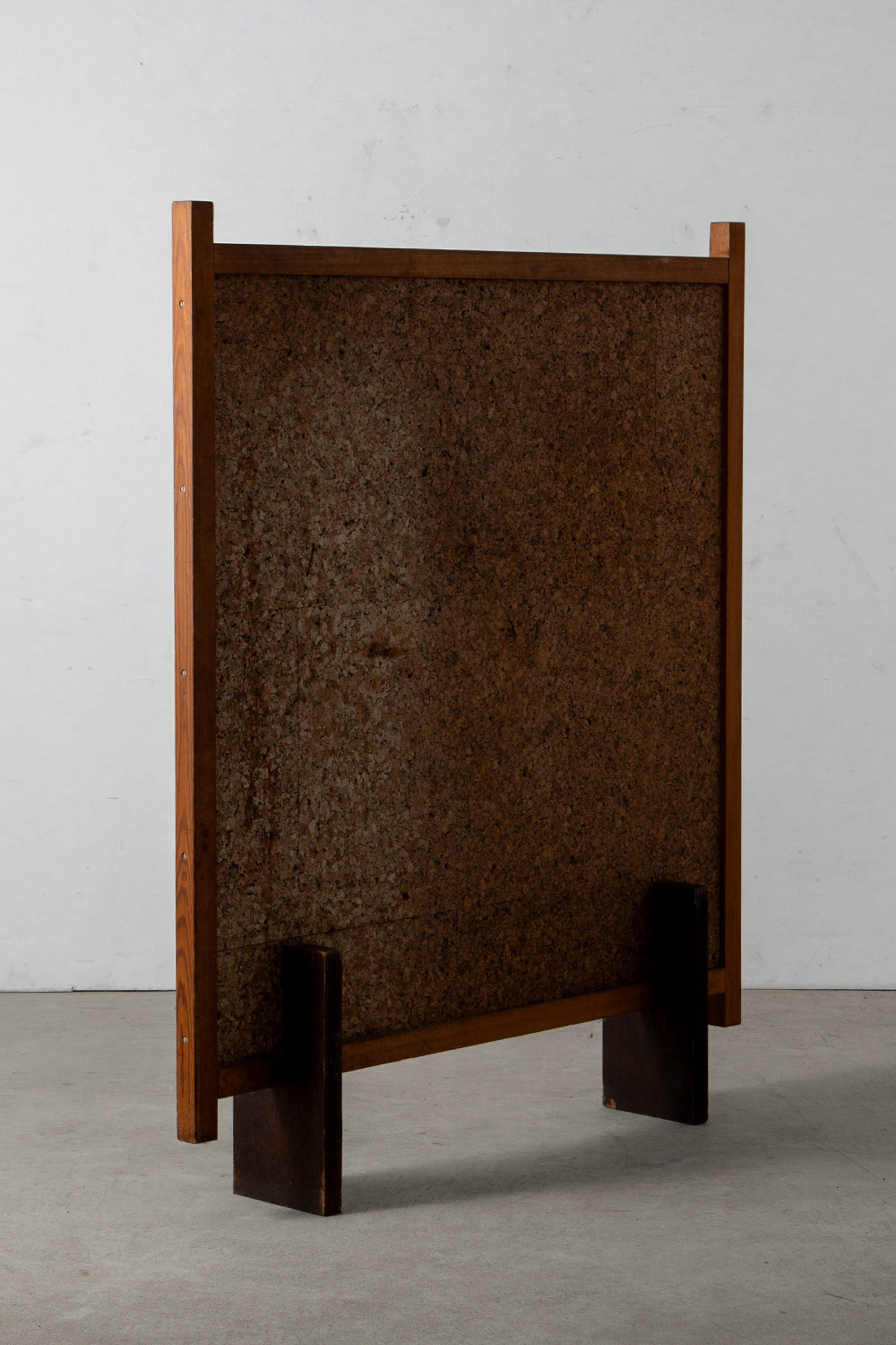 Screen in Wood and Cork