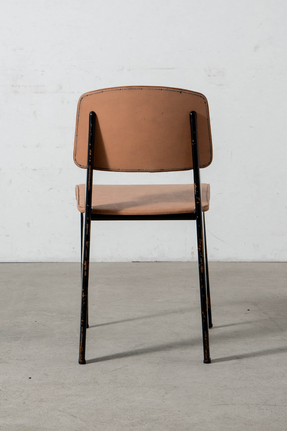 Métropole No.306 Chair,チェア,Jean Prouvé,ジャン・プルーヴェ,France,フランス,清澄白河,Antique,Vintage,Interior Design,stoop,topso,アンティーク,ビンテージ,ヴィンテージ,家具,雑貨,インテリア,店舗什器,設計,インテリアデザイン,内装,什器,店舗設計,ギャラリー,デザイナーズ家具,ショールーム