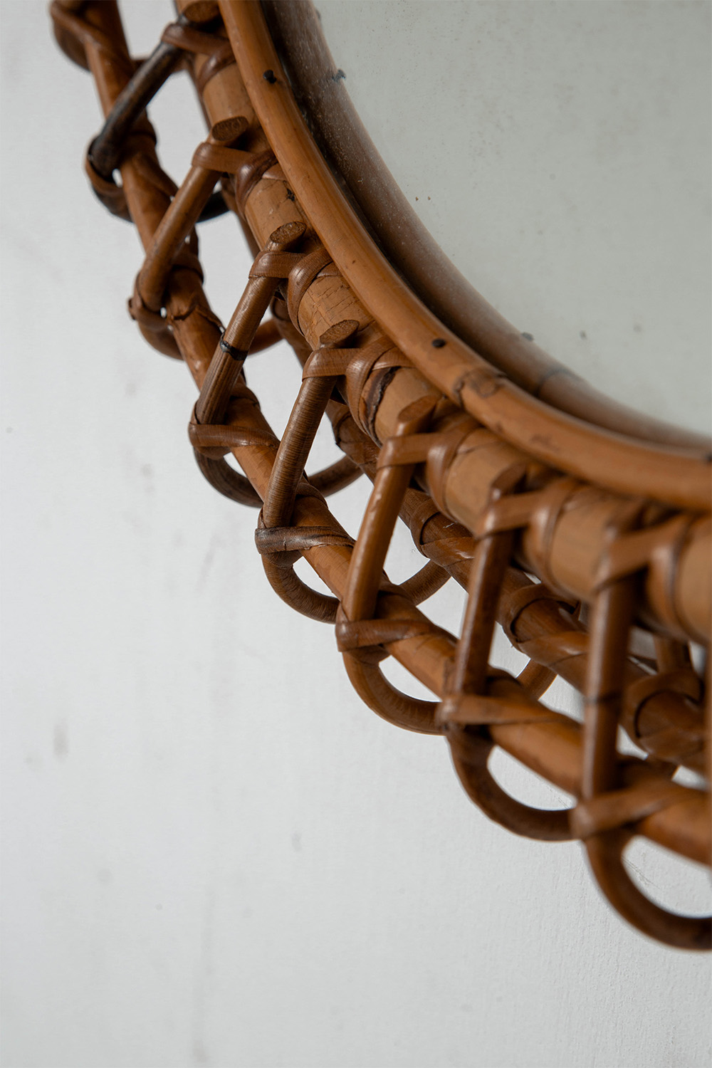 Wall Mirror in Glass and Rattan