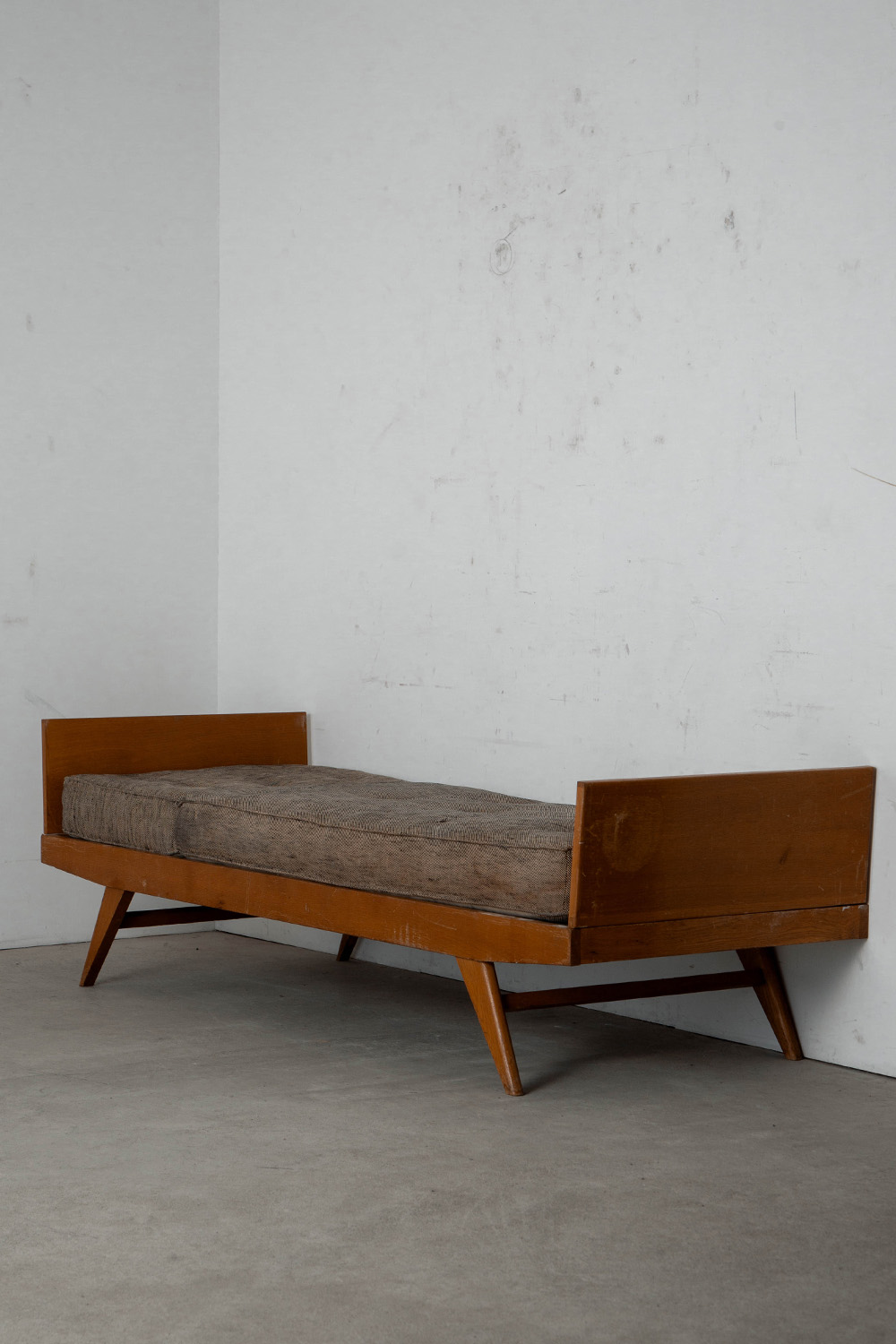 Day Bed by Pierre Guariche for Free Span  in Wood and Fabric