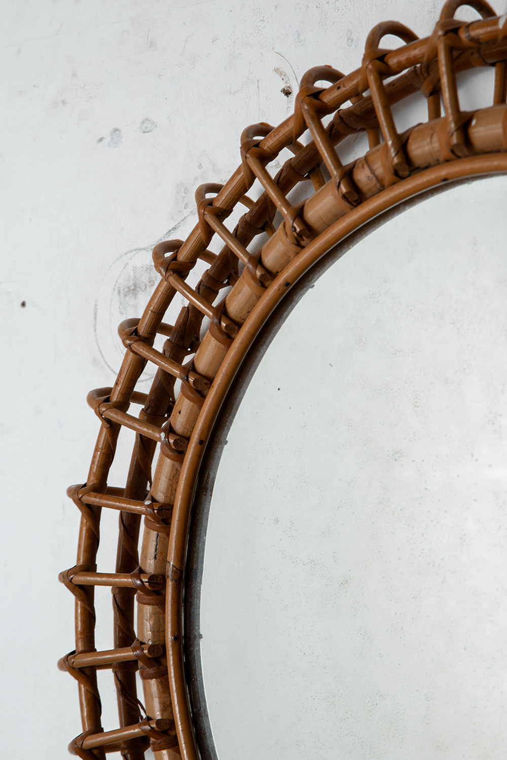 Wall Mirror in Glass and Rattan