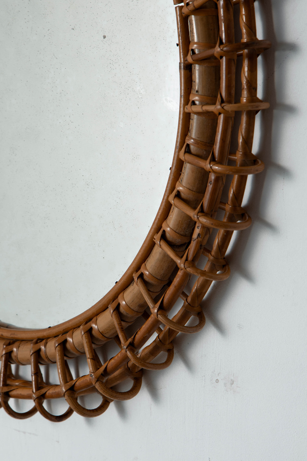 Wall Mirror in Glass and Rattan