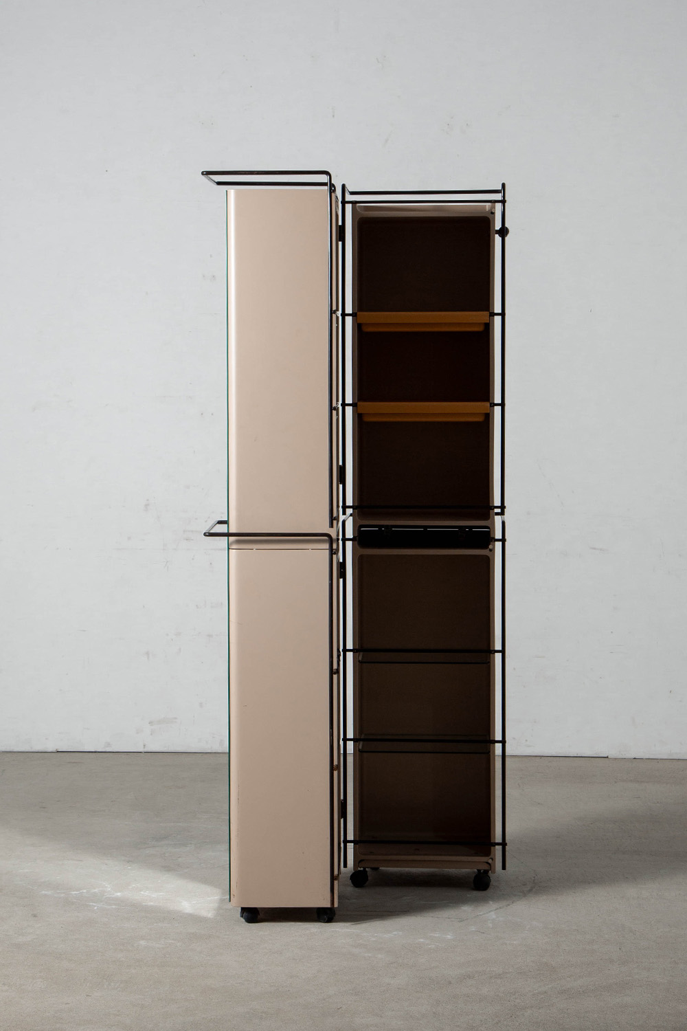 Shelf in Steel , Glass and Plastic