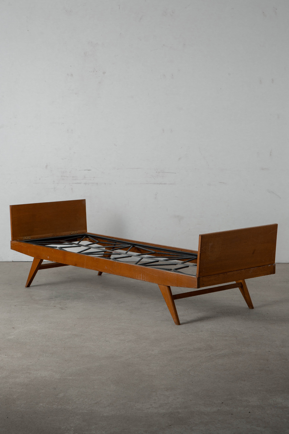 Day Bed by Pierre Guariche for Free Span  in Wood and Fabric
