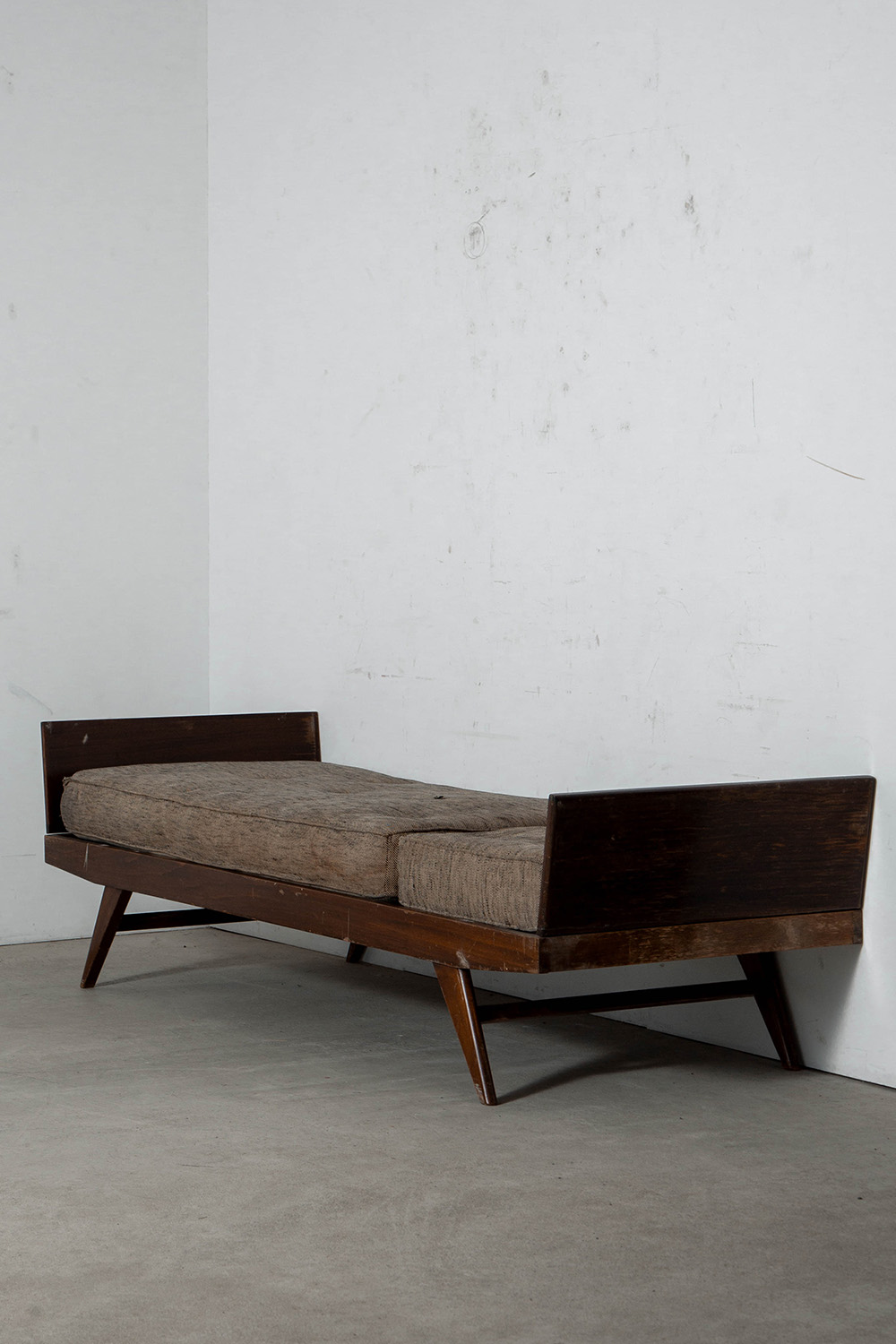 Day Bed by Pierre Guariche for Free Span  in Wood and Fabric