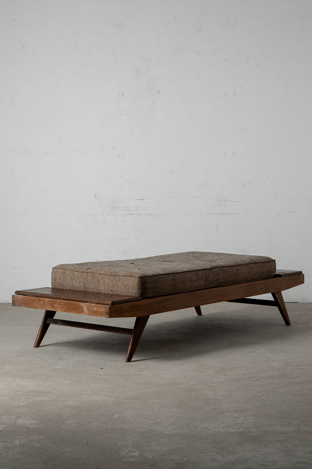 Day Bed by Pierre Guariche for Free Span  in Wood and Fabric