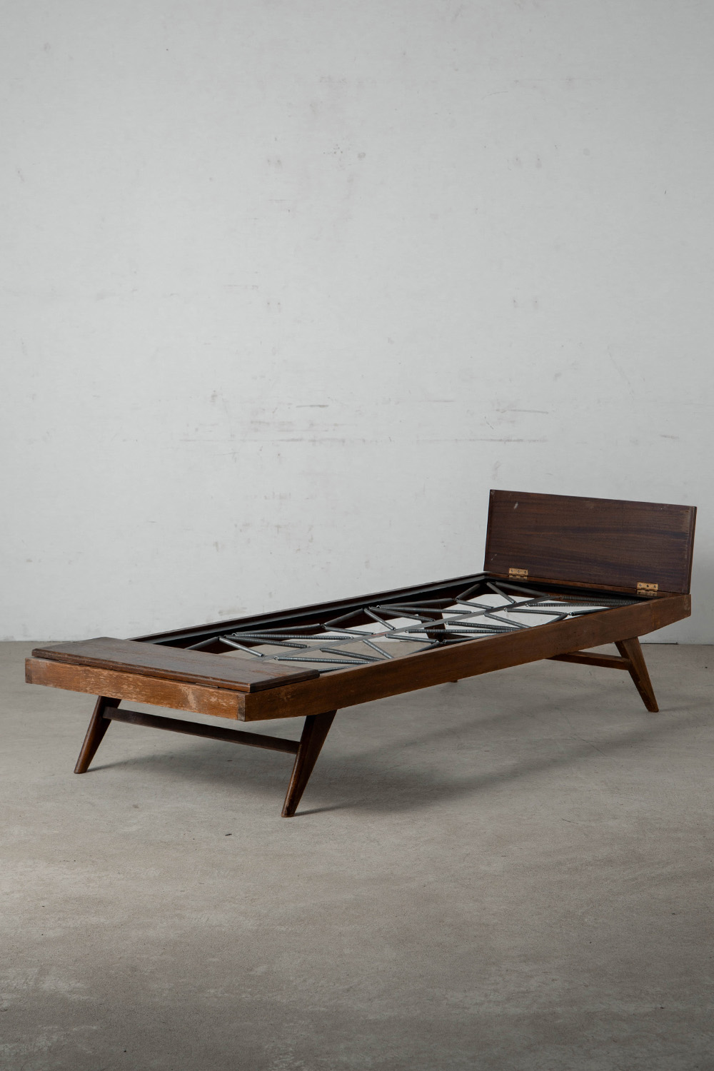 Day Bed by Pierre Guariche for Free Span  in Wood and Fabric