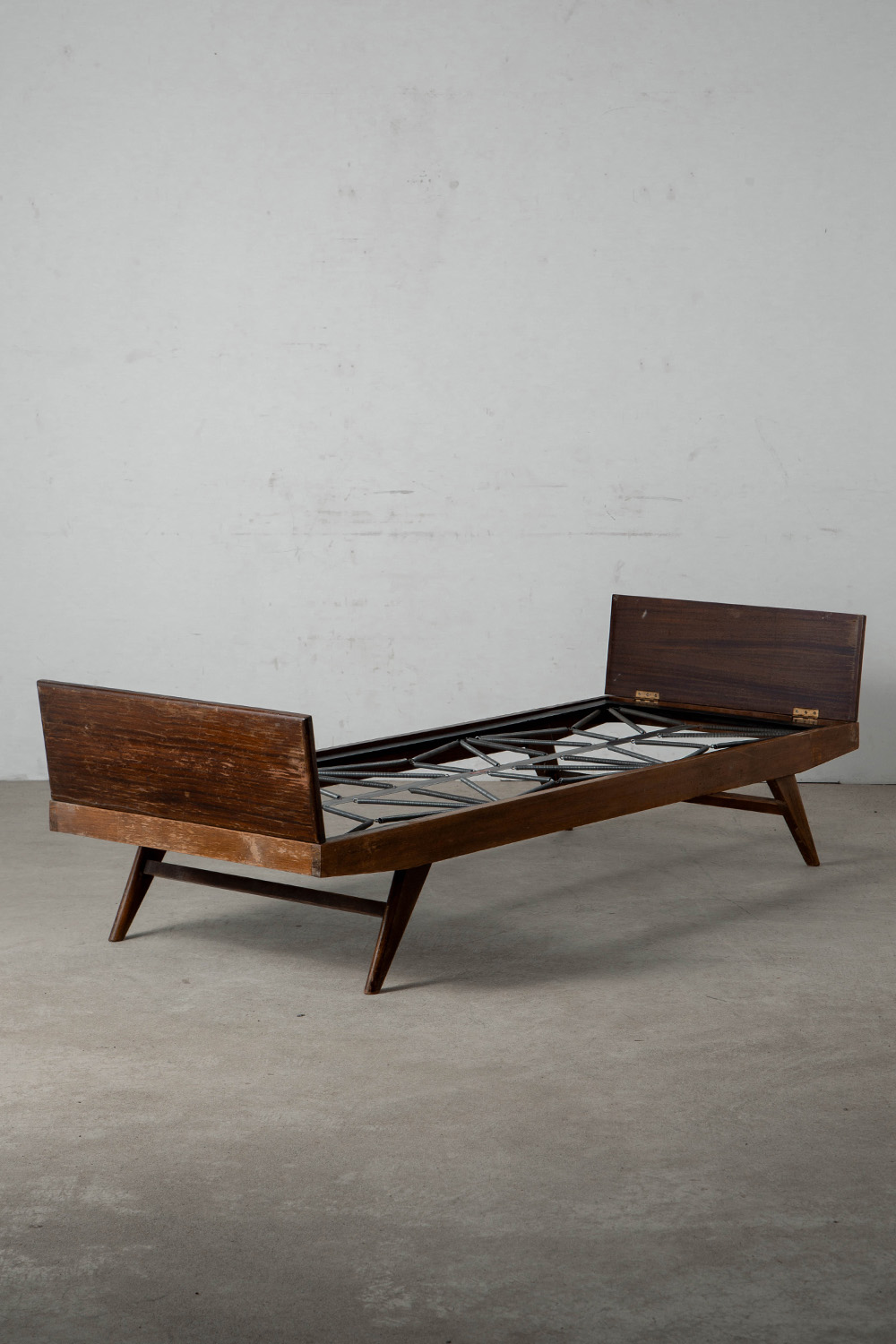 Day Bed by Pierre Guariche for Free Span  in Wood and Fabric