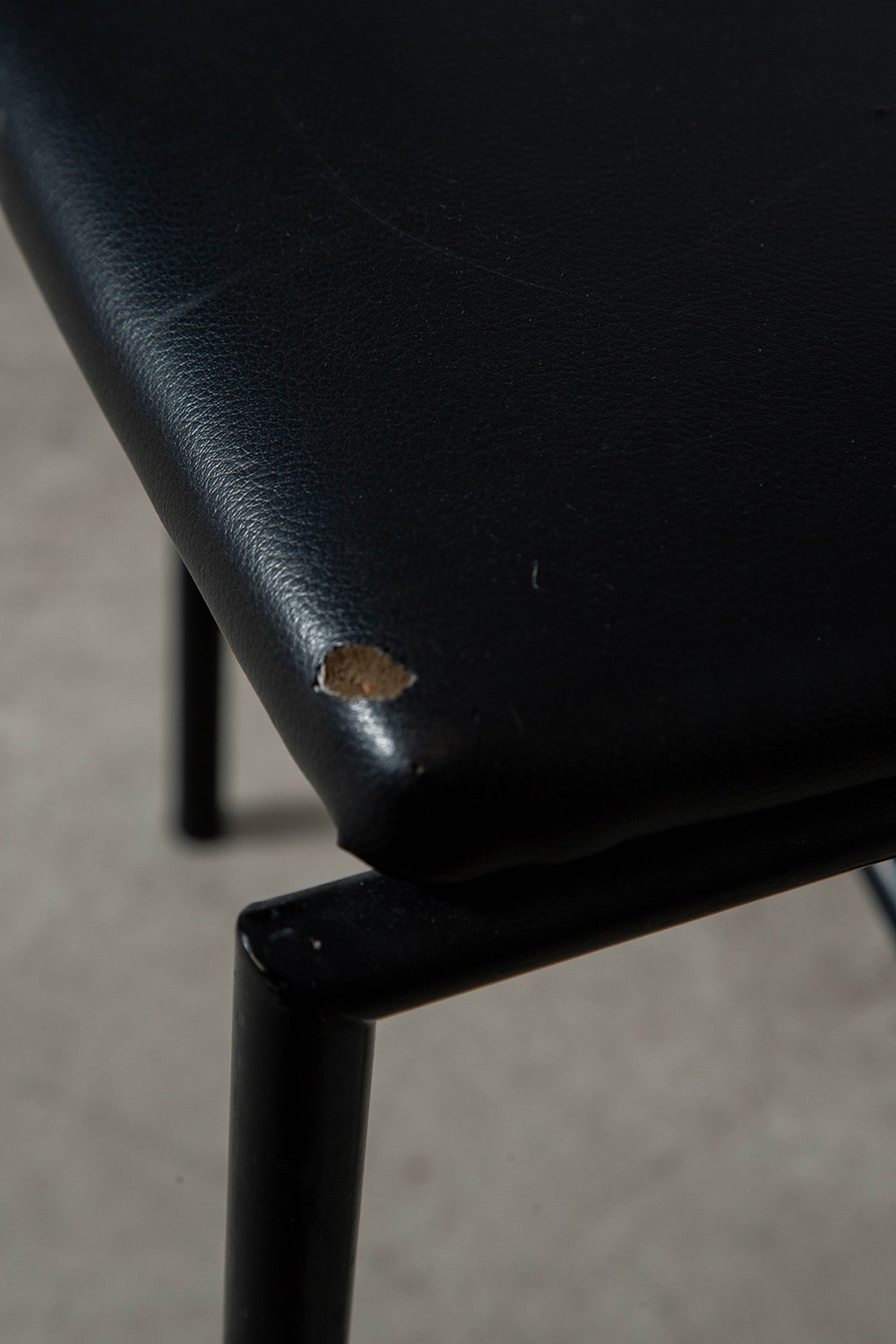 Tokyo Chair by Rodney Kinsman for Bieffeplast in Steel and Leather
