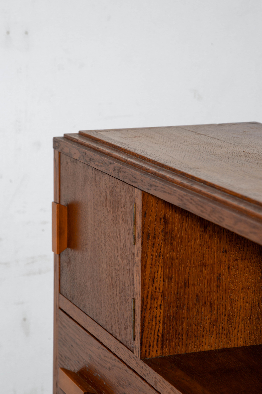Cabinet in Wood