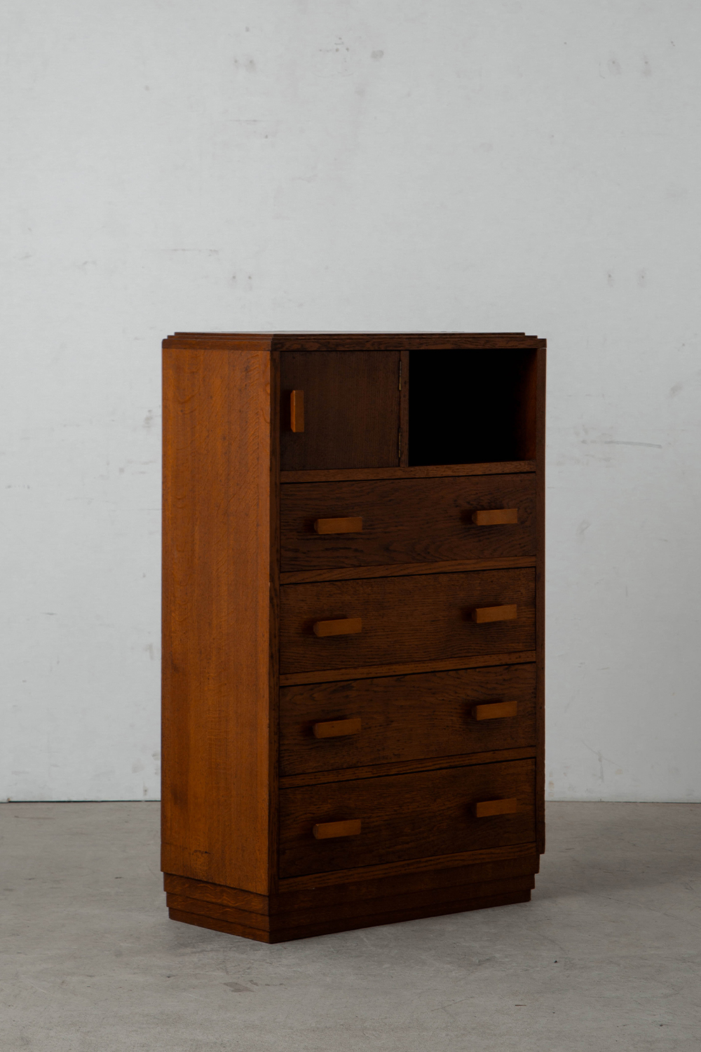 Cabinet in Wood