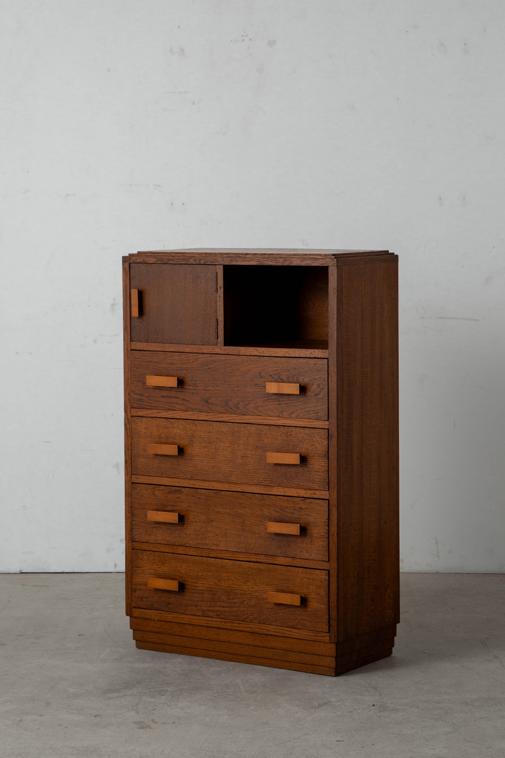 Cabinet in Wood