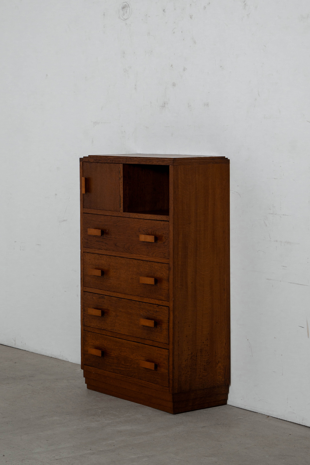 Cabinet in Wood