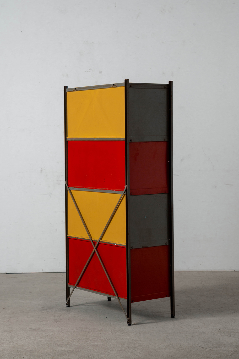 Model 663 Cabinet by Wim Rietveld for Gispen in Steel