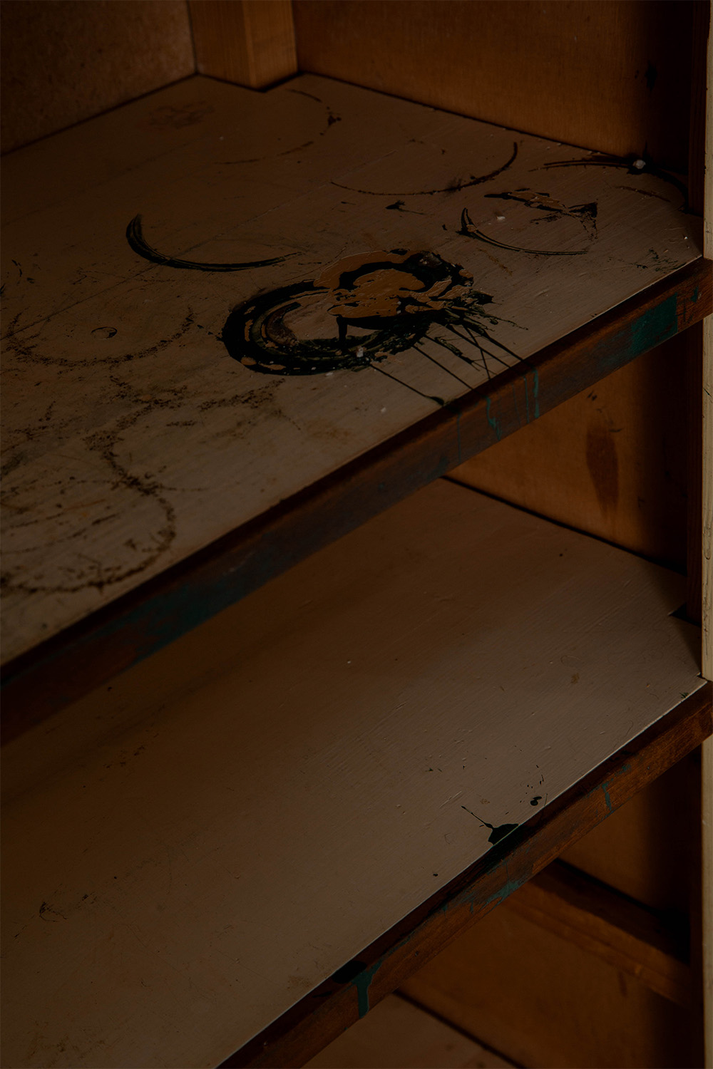 Cabinet in Wood and Steel