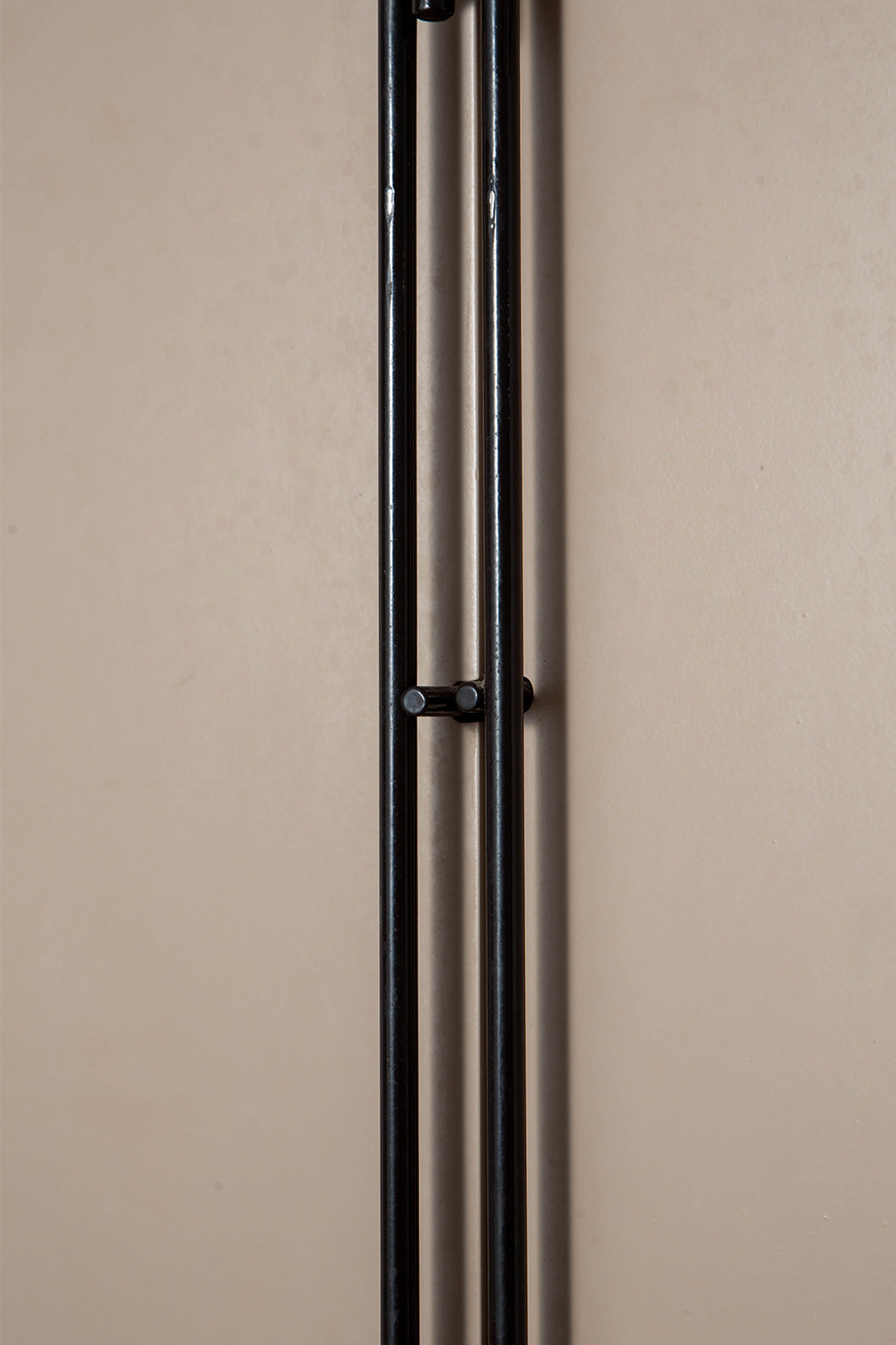 Shelf in Steel , Glass and Plastic