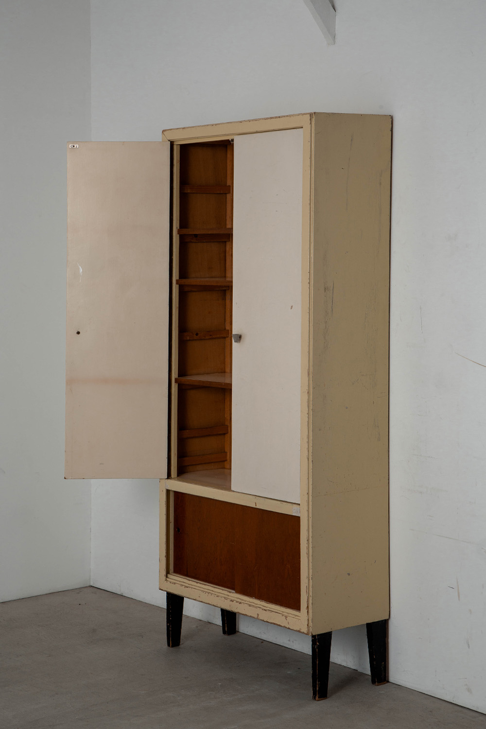 Cabinet in Wood and Steel