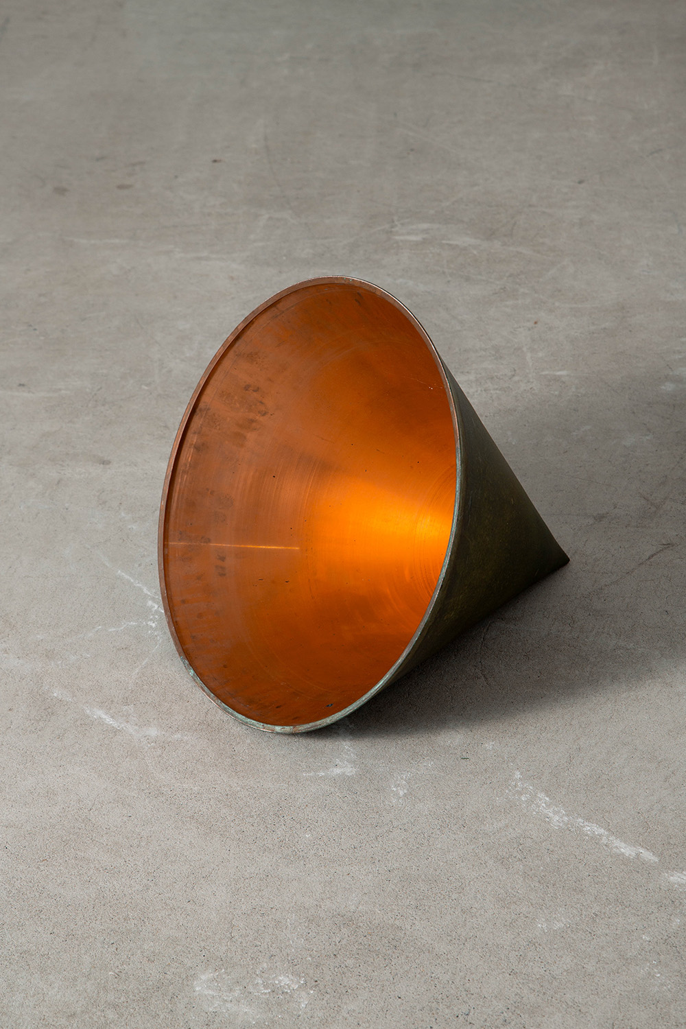 Kono Coffee Table by Lella and Massimo Vignelli for Casigliani in Marble , Copper and Glass