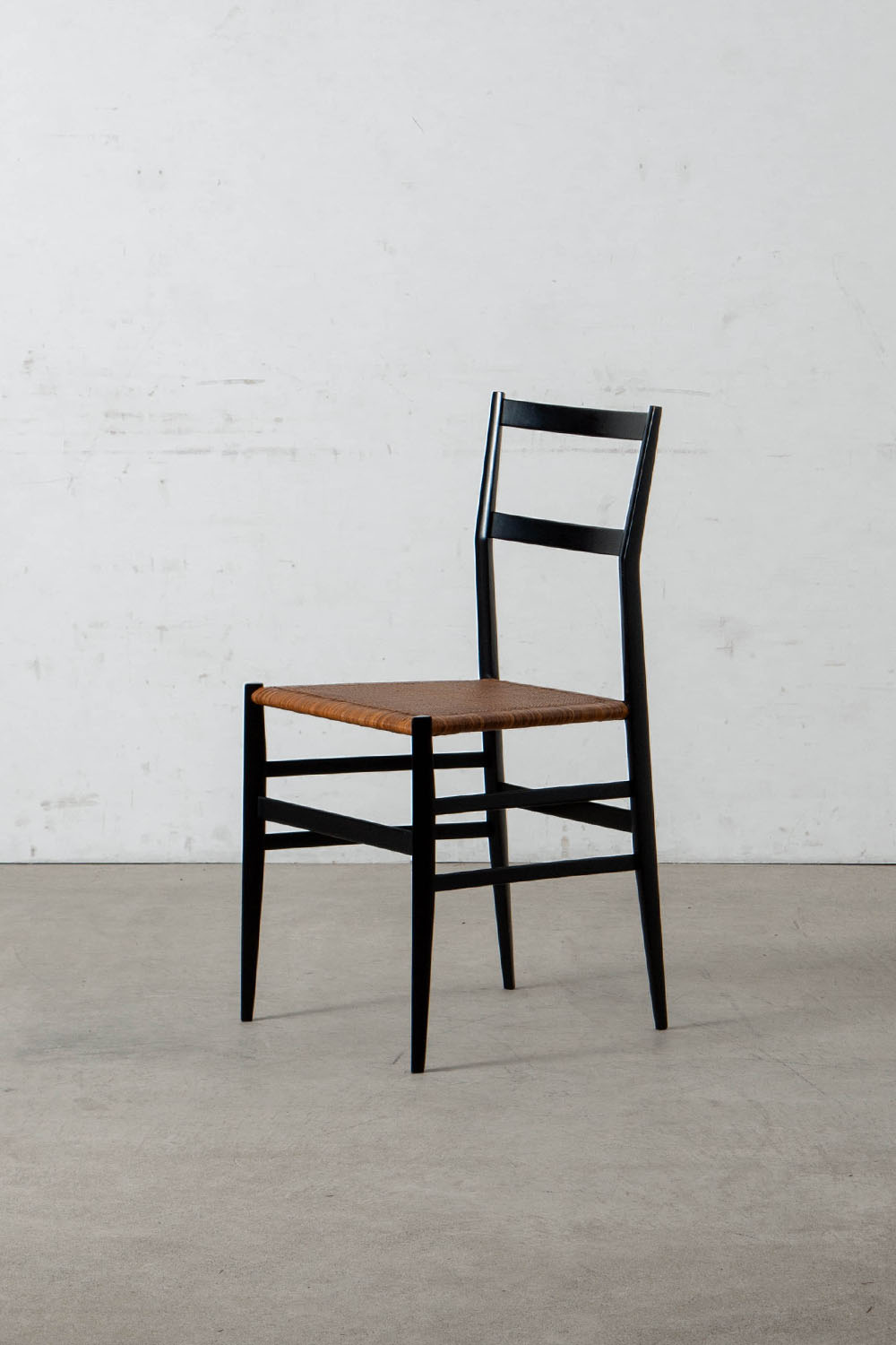 Superleggera,スーパーレッジェーラ,Chair,Gio Ponti,Cassina,Italy,イタリア,清澄白河,Antique,Vintage,Interior Design,stoop,topso,アンティーク,ビンテージ,ヴィンテージ,家具,雑貨,インテリア,店舗什器,設計,インテリアデザイン,内装,什器,店舗設計,ギャラリー,デザイナーズ家具,ショールーム