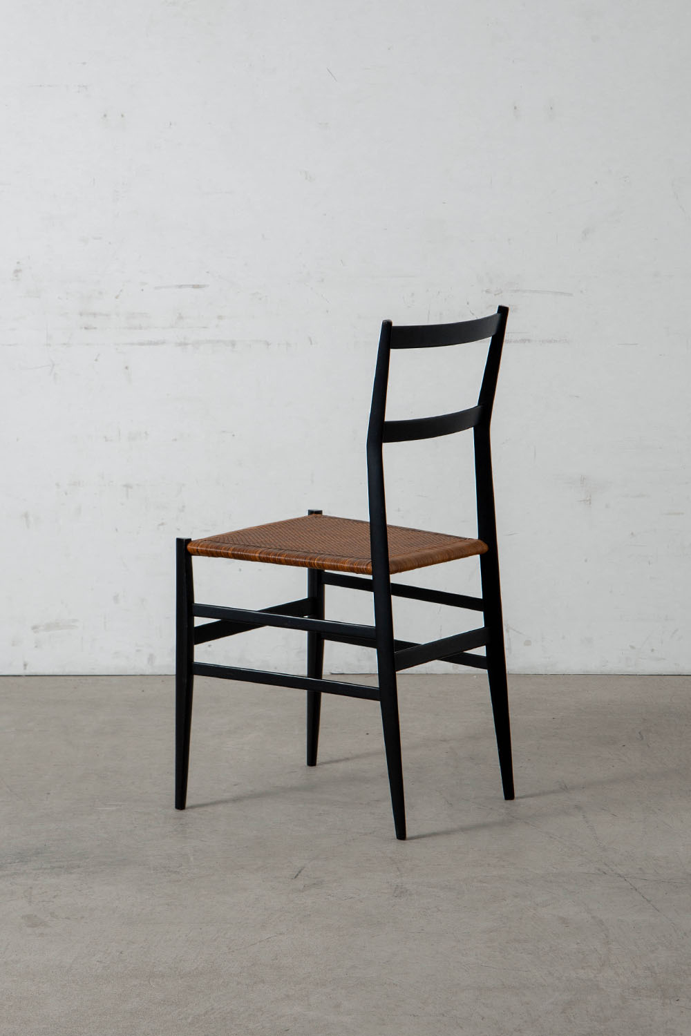 Superleggera,スーパーレッジェーラ,Chair,Gio Ponti,Cassina,Italy,イタリア,清澄白河,Antique,Vintage,Interior Design,stoop,topso,アンティーク,ビンテージ,ヴィンテージ,家具,雑貨,インテリア,店舗什器,設計,インテリアデザイン,内装,什器,店舗設計,ギャラリー,デザイナーズ家具,ショールーム