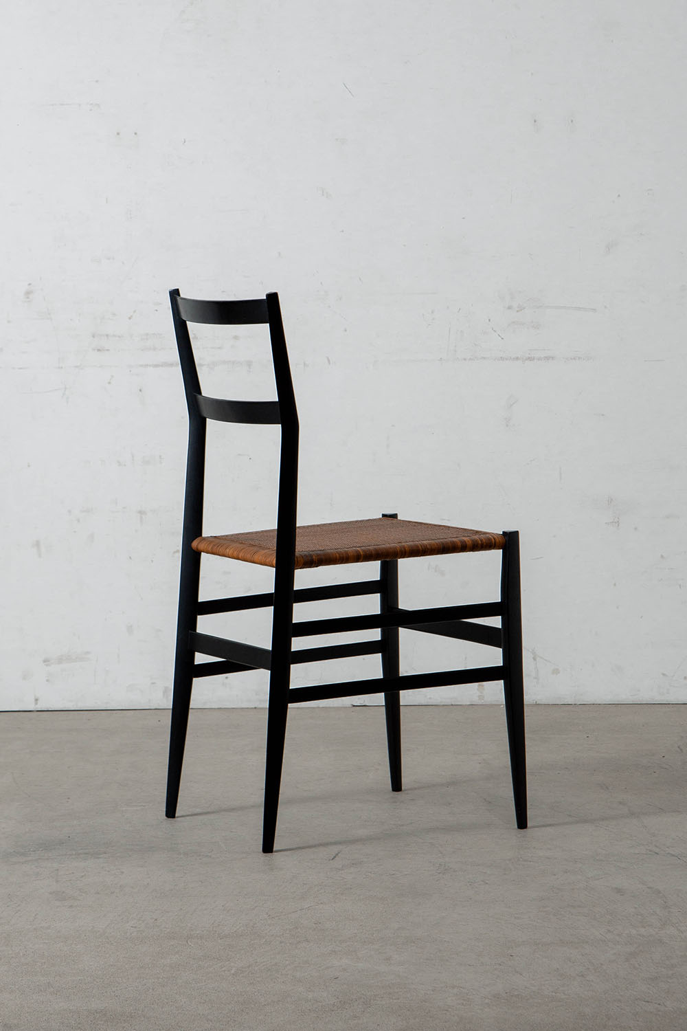 Superleggera,スーパーレッジェーラ,Chair,Gio Ponti,Cassina,Italy,イタリア,清澄白河,Antique,Vintage,Interior Design,stoop,topso,アンティーク,ビンテージ,ヴィンテージ,家具,雑貨,インテリア,店舗什器,設計,インテリアデザイン,内装,什器,店舗設計,ギャラリー,デザイナーズ家具,ショールーム
