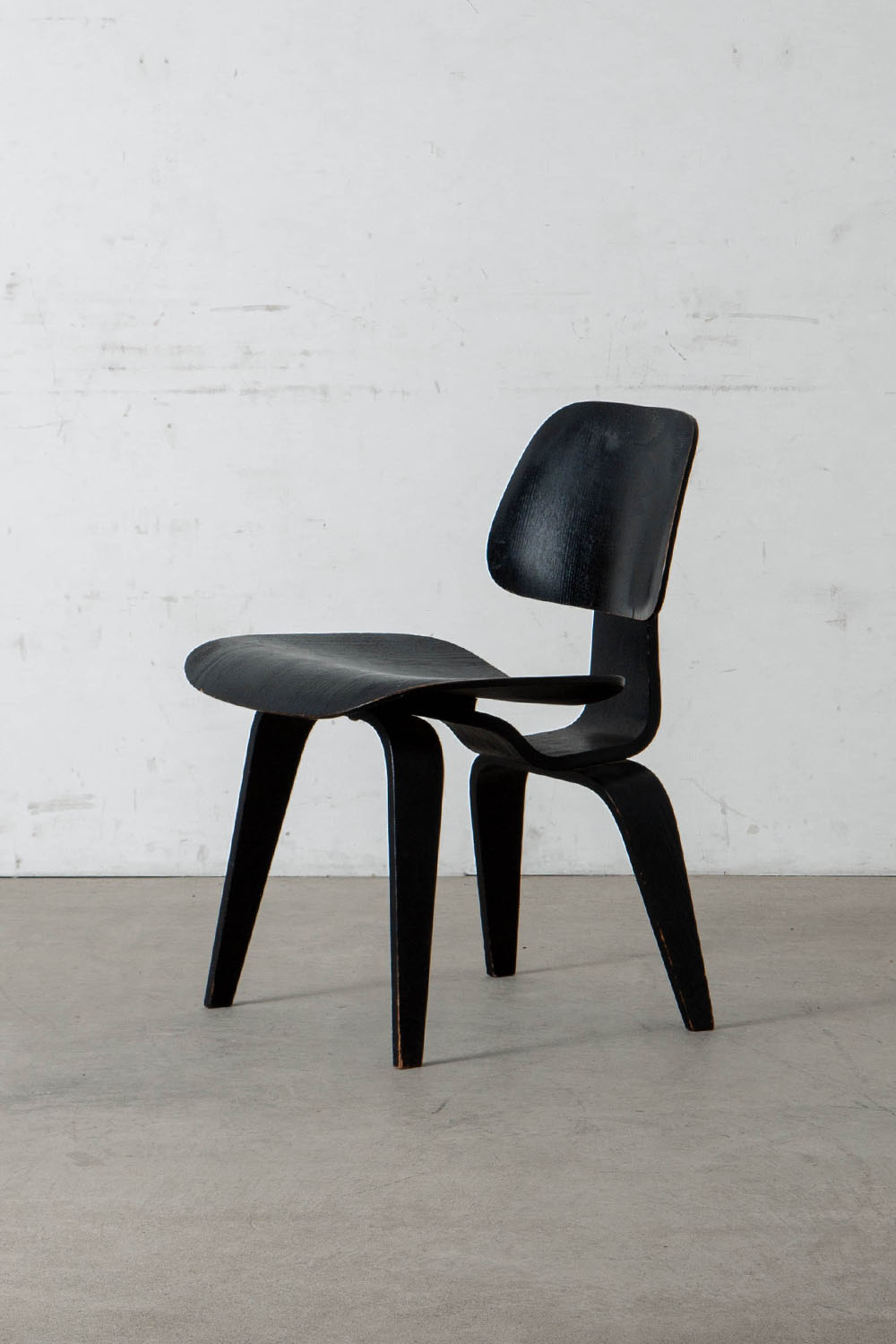 DCW Chair,Charles & Ray Eames,チャールズ＆レイ・イームズ,Evans Products,エヴァンズ・プロダクツ,America,アメリカ,清澄白河,Antique,Vintage,Interior Design,stoop,topso,アンティーク,ビンテージ,ヴィンテージ,家具,雑貨,インテリア,店舗什器,設計,インテリアデザイン,内装,什器,店舗設計,ギャラリー,デザイナーズ家具,ショールーム